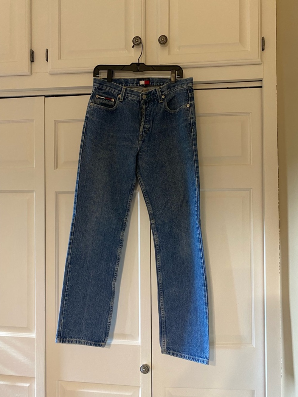 Women’s Tommy Hilfiger jeans size 9, vintage style from 90s, button closure
